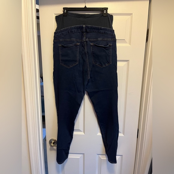 Old Navy 18 Long full panel maternity rockstar jeans - Picture 2 of 4